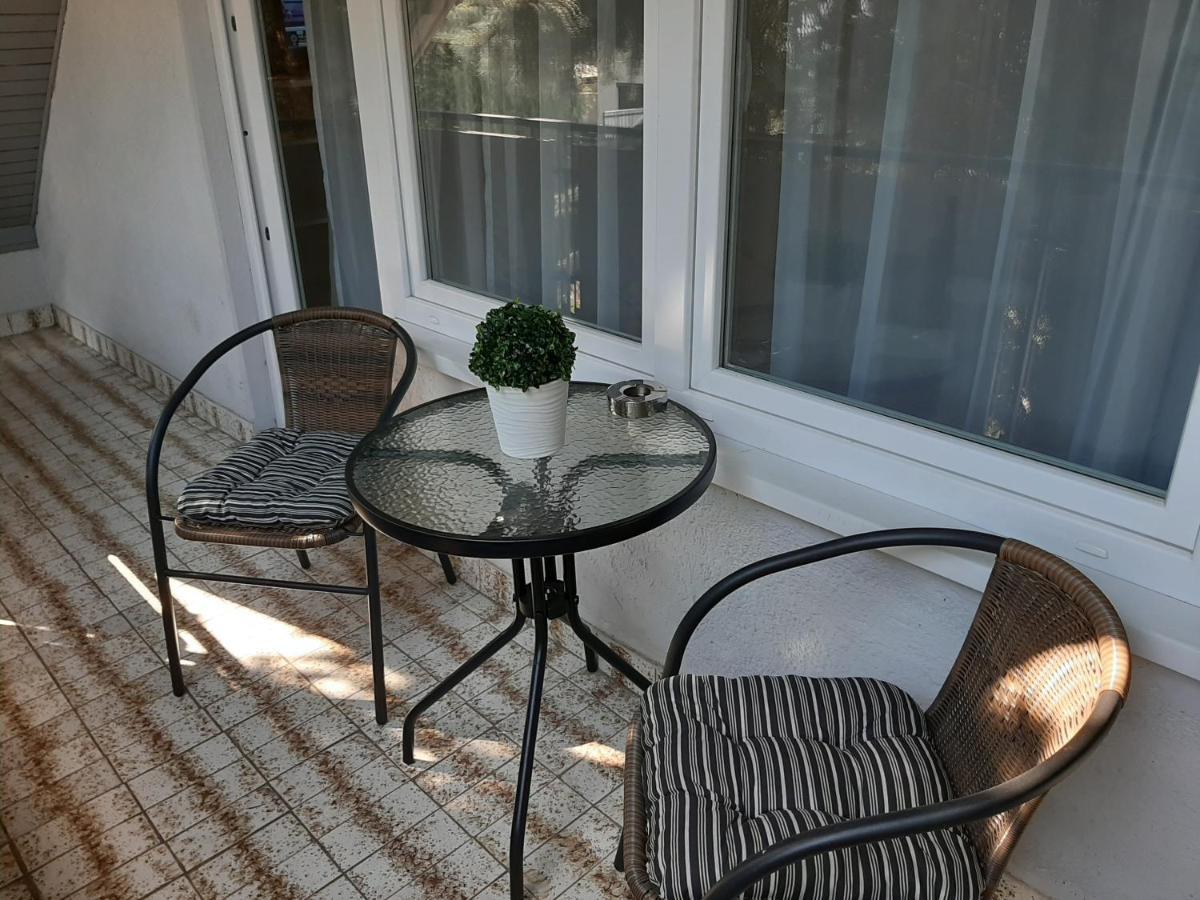 Nikolett Apartman Hajduszoboszlo Bagian luar foto
