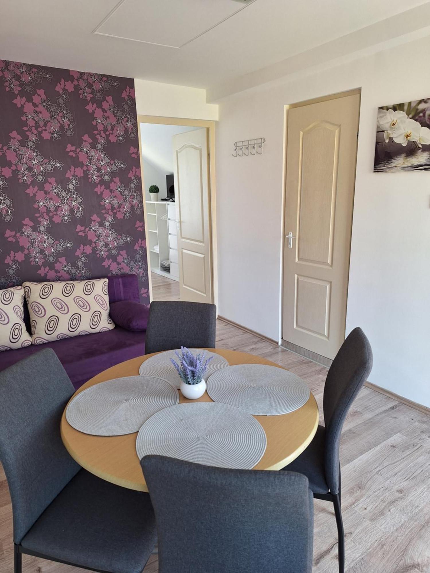 Nikolett Apartman Hajduszoboszlo Bagian luar foto